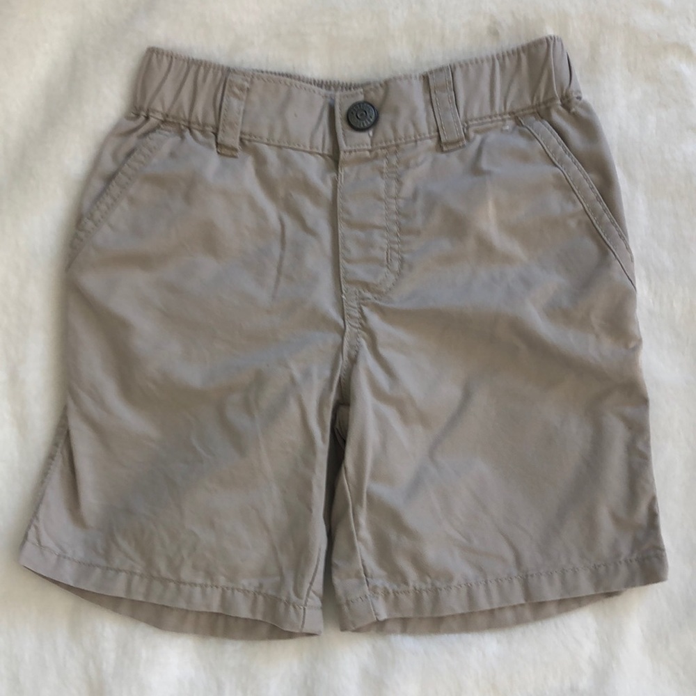 Gymboree khaki shorts size 3t